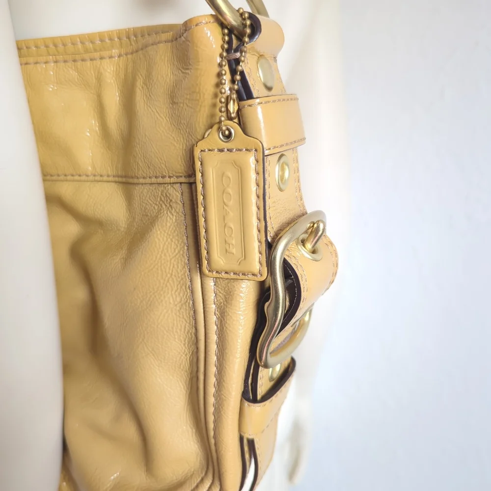 Coach zoe patent
